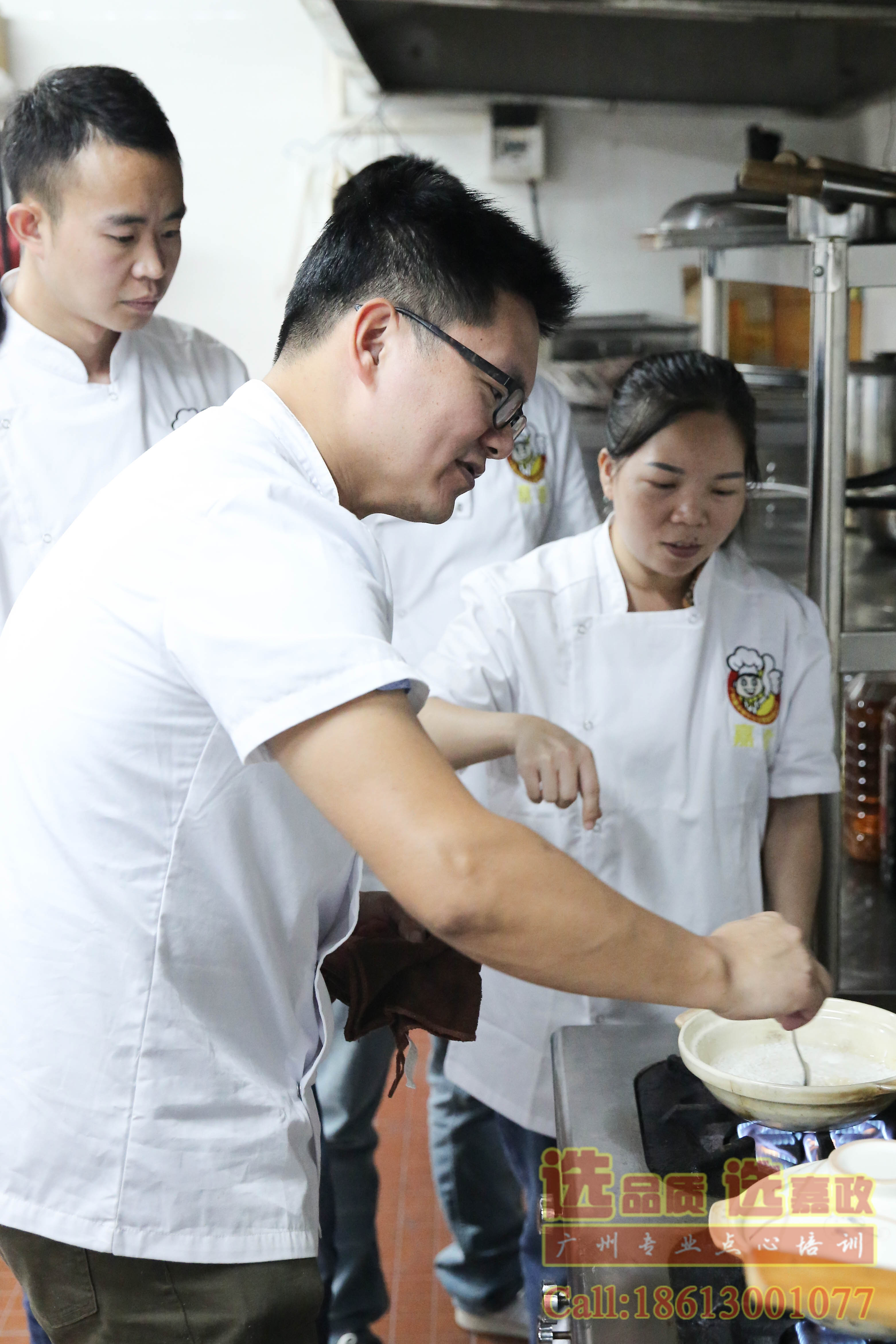 广州名点广式煲仔饭最正宗的做法，都选择嘉政茶点培训